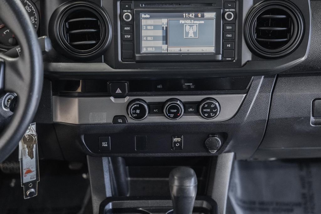 Used 2016 Toyota Tacoma SR5 image 15