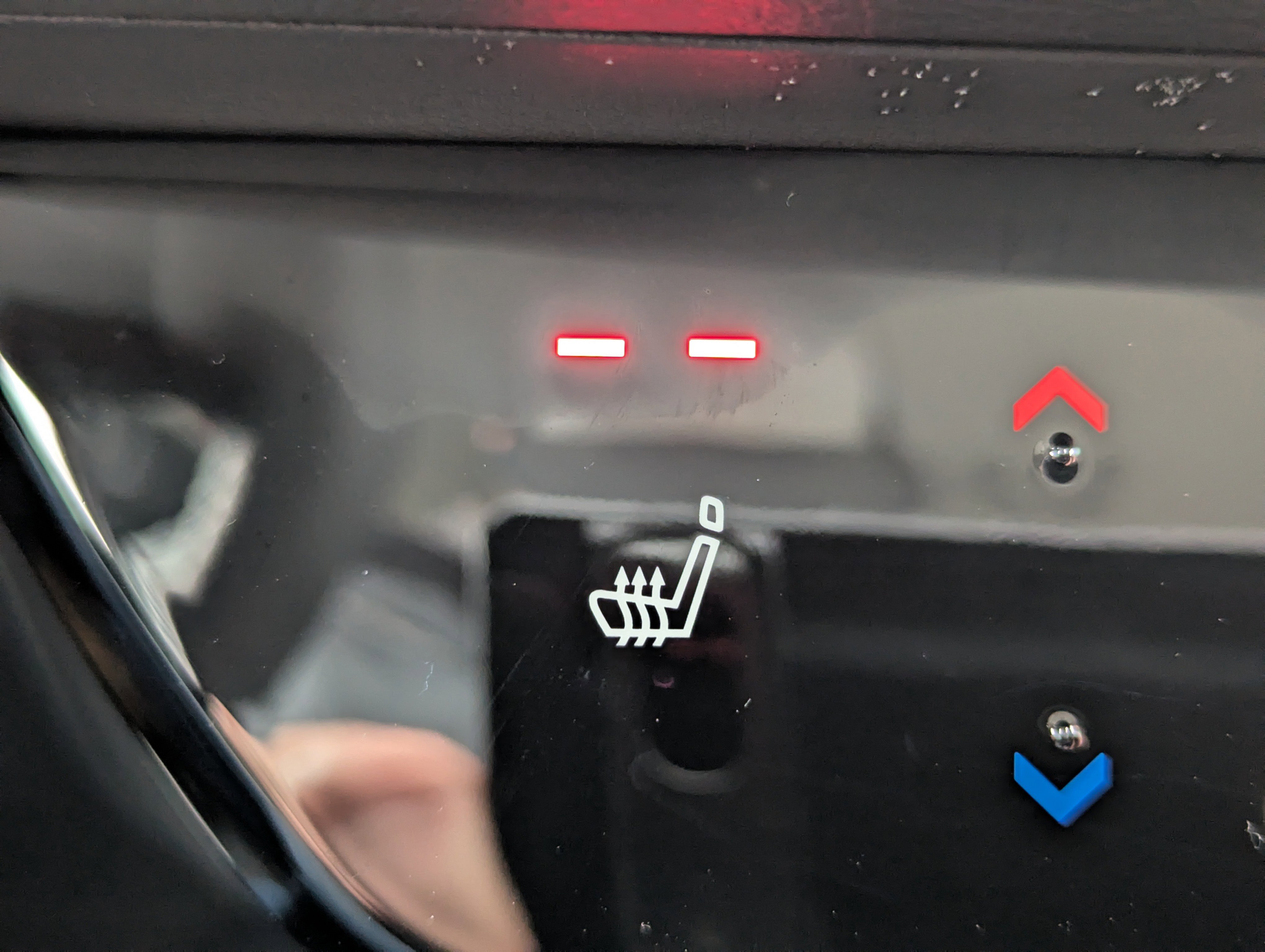 New 2026 Nissan Kicks SR w/ Cold Weather Package image 18