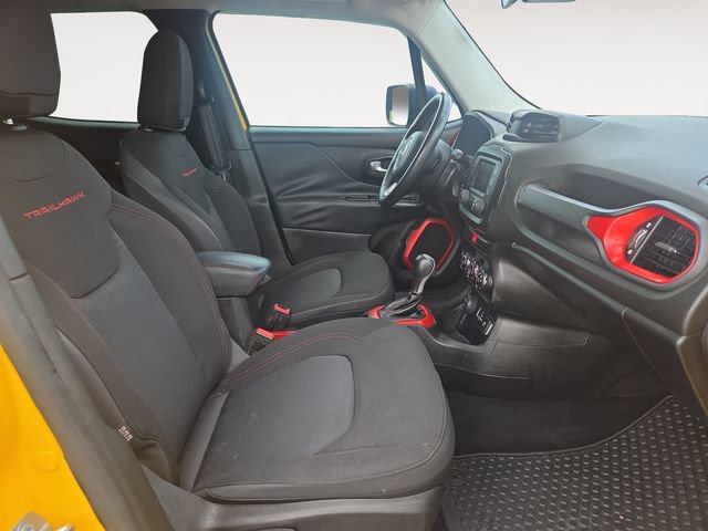 Used 2016 Jeep Renegade Trailhawk AWD/4WD image 15