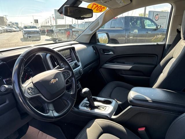 Used 2017 Chevrolet Colorado LT w/ LT Convenience Package RWD image 10