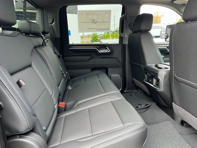 New 2026 GMC Sierra 3500 Denali w/ Denali Reserve Package image 17