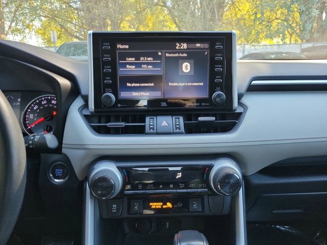 Used 2019 Toyota RAV4 XLE Premium image 19