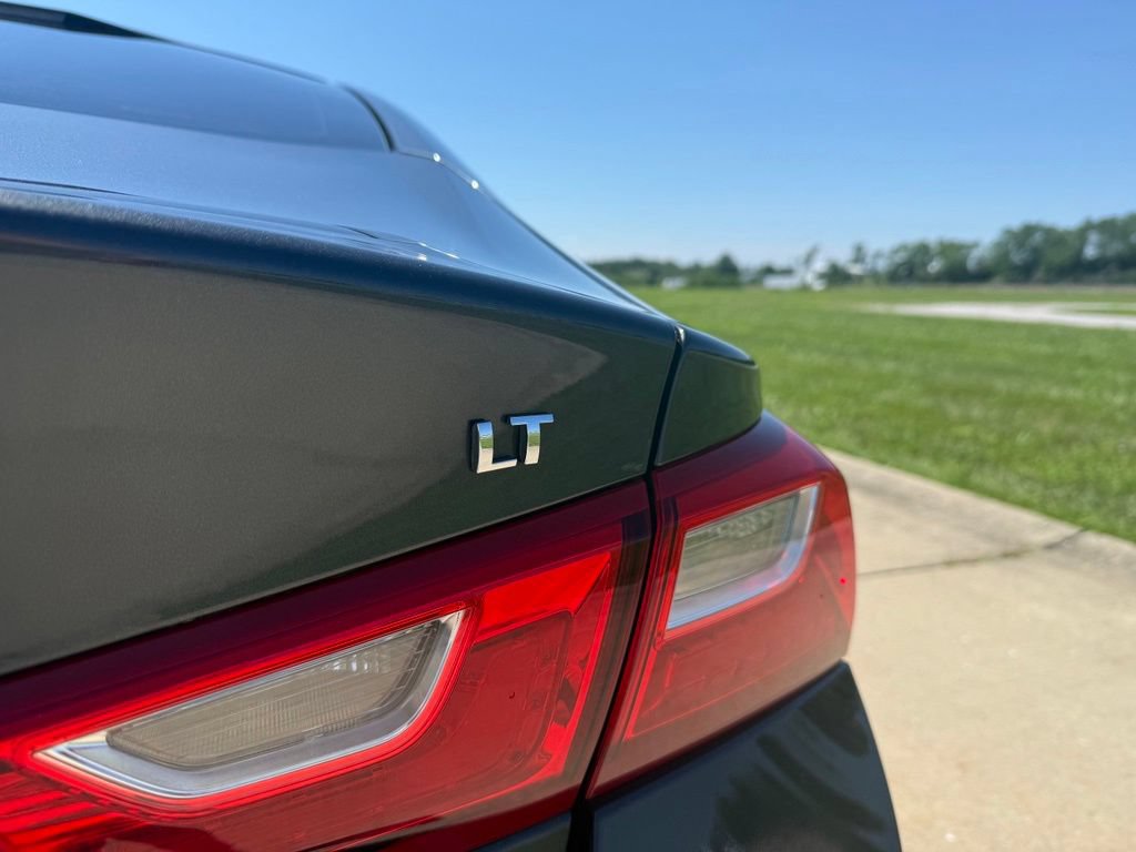 Used 2018 Chevrolet Malibu LT FWD image 5