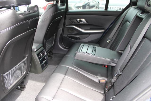 Used 2023 BMW 330i Sedan w/ Convenience Package image 31