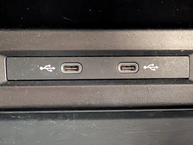 Used 2023 Volkswagen Tiguan SE image 20