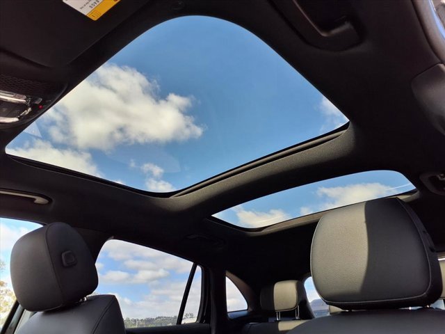 New 2026 Mercedes-Benz GLA 250 image 14