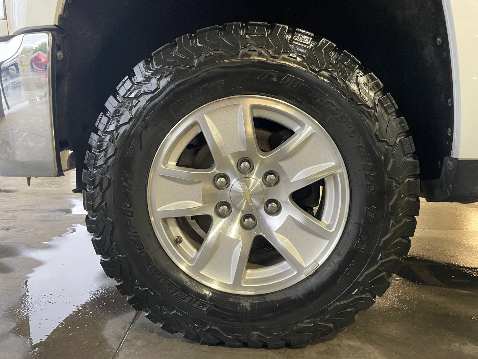 Used 2017 Chevrolet Silverado 1500 LT w/ Trailering Package AWD/4WD image 29