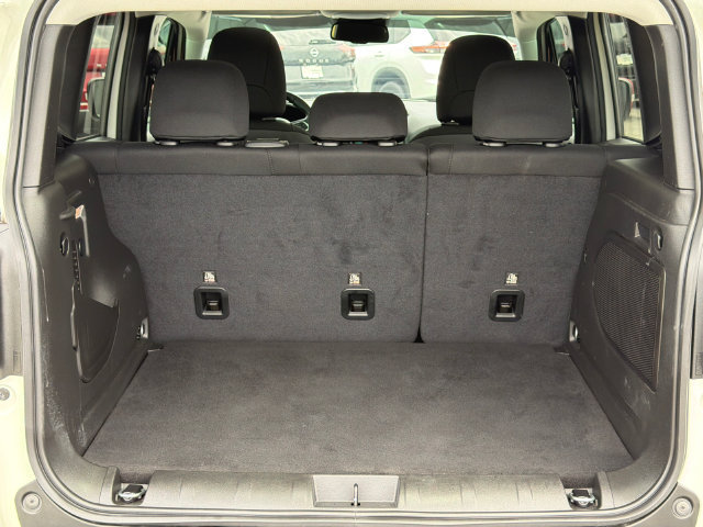 Used 2023 Jeep Renegade Latitude w/ Sun/Sound Group AWD/4WD image 18