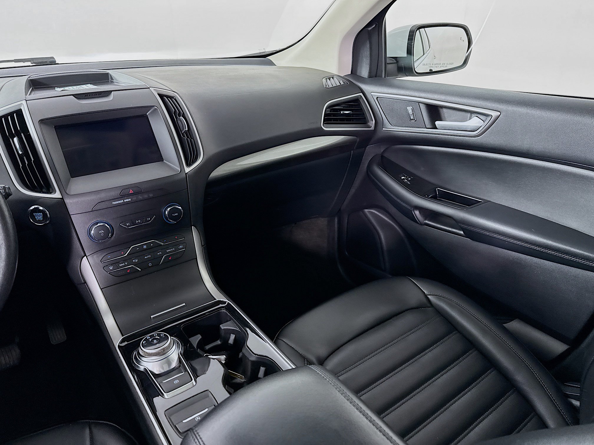 Used 2020 Ford Edge SEL w/ Cold Weather Package AWD/4WD image 24