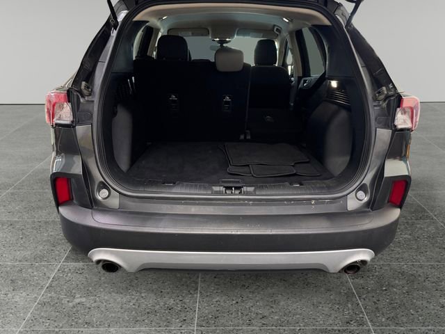 Used 2020 Ford Escape SE image 13