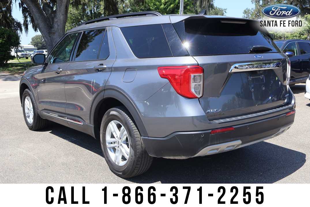 New 2024 Ford Explorer XLT w/ Equipment Group 202A AWD/4WD image 4