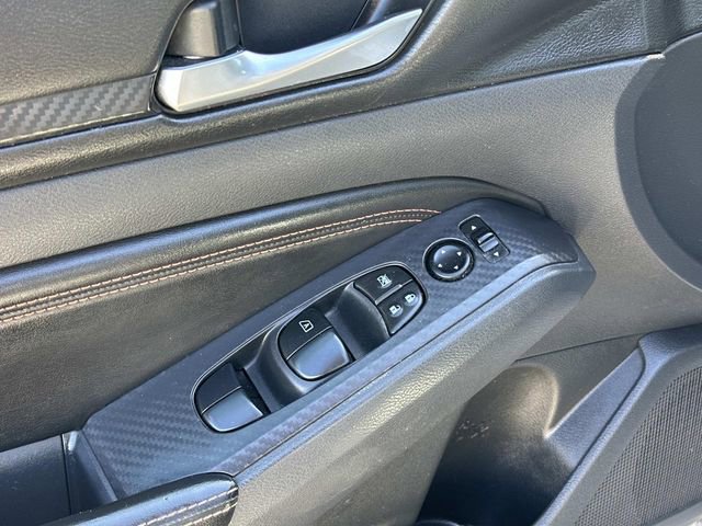 Used 2019 Nissan Altima 2.5 SR w/ SR Premium Package image 16