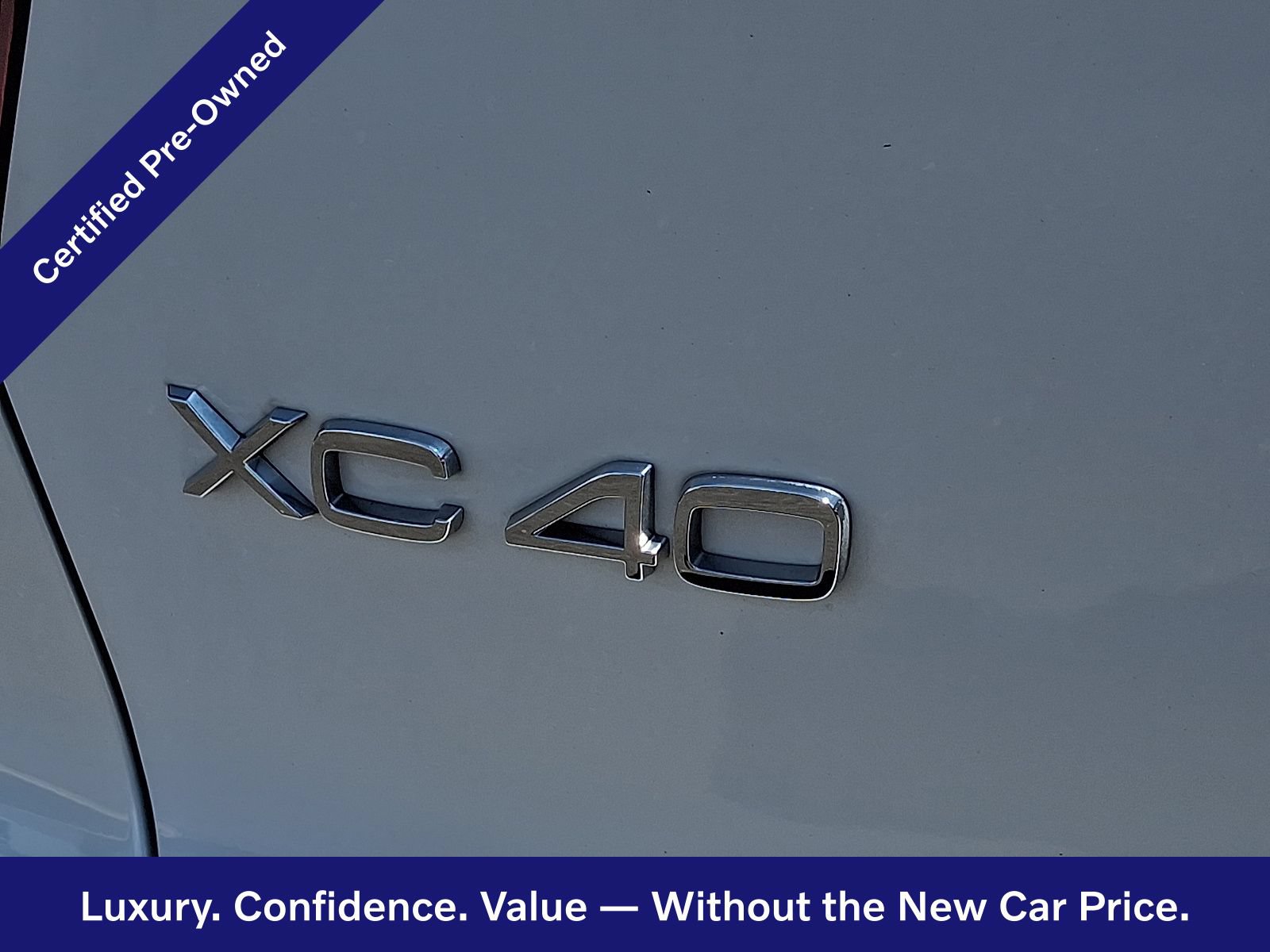 Certified 2025 Volvo XC40 B5 Ultra AWD/4WD image 30