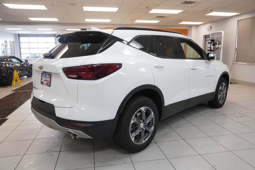 Used 2023 Chevrolet Blazer LT image 14