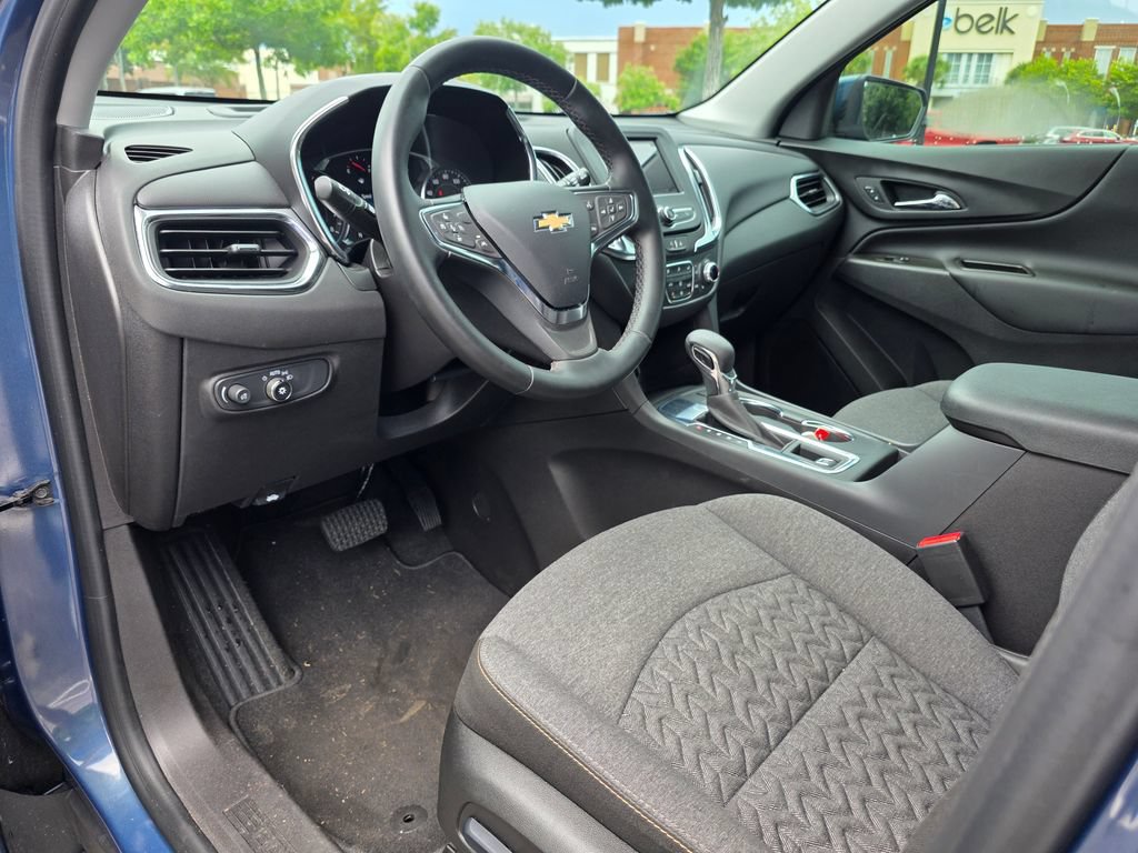 Used 2024 Chevrolet Equinox LT FWD image 11