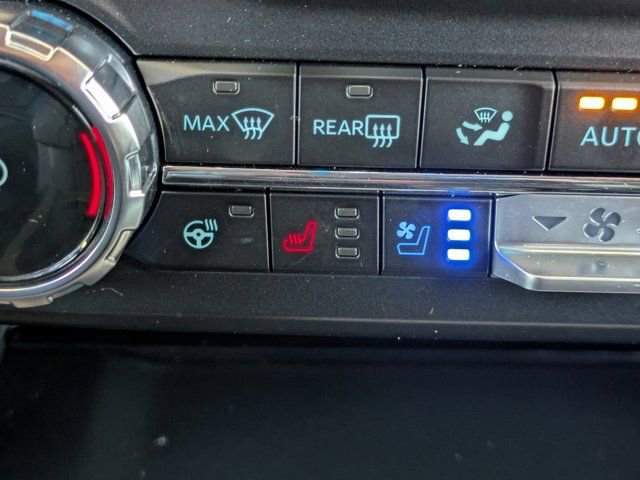 New 2026 Ford F250 Lariat w/ Black Appearance Package image 28