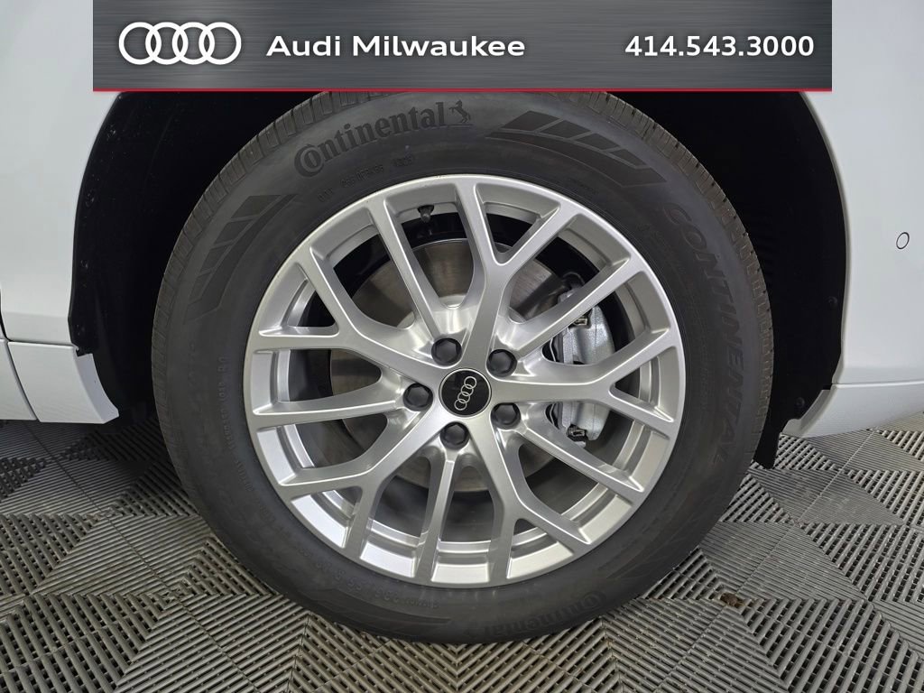 New 2026 Audi Q3 quattro 2.0T AWD/4WD image 2