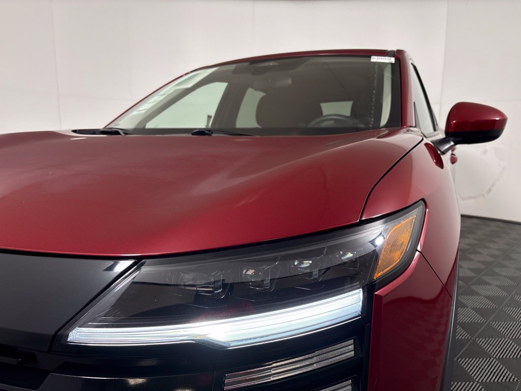 Used 2025 Nissan Kicks SV w/ Illumination Package FWD image 9