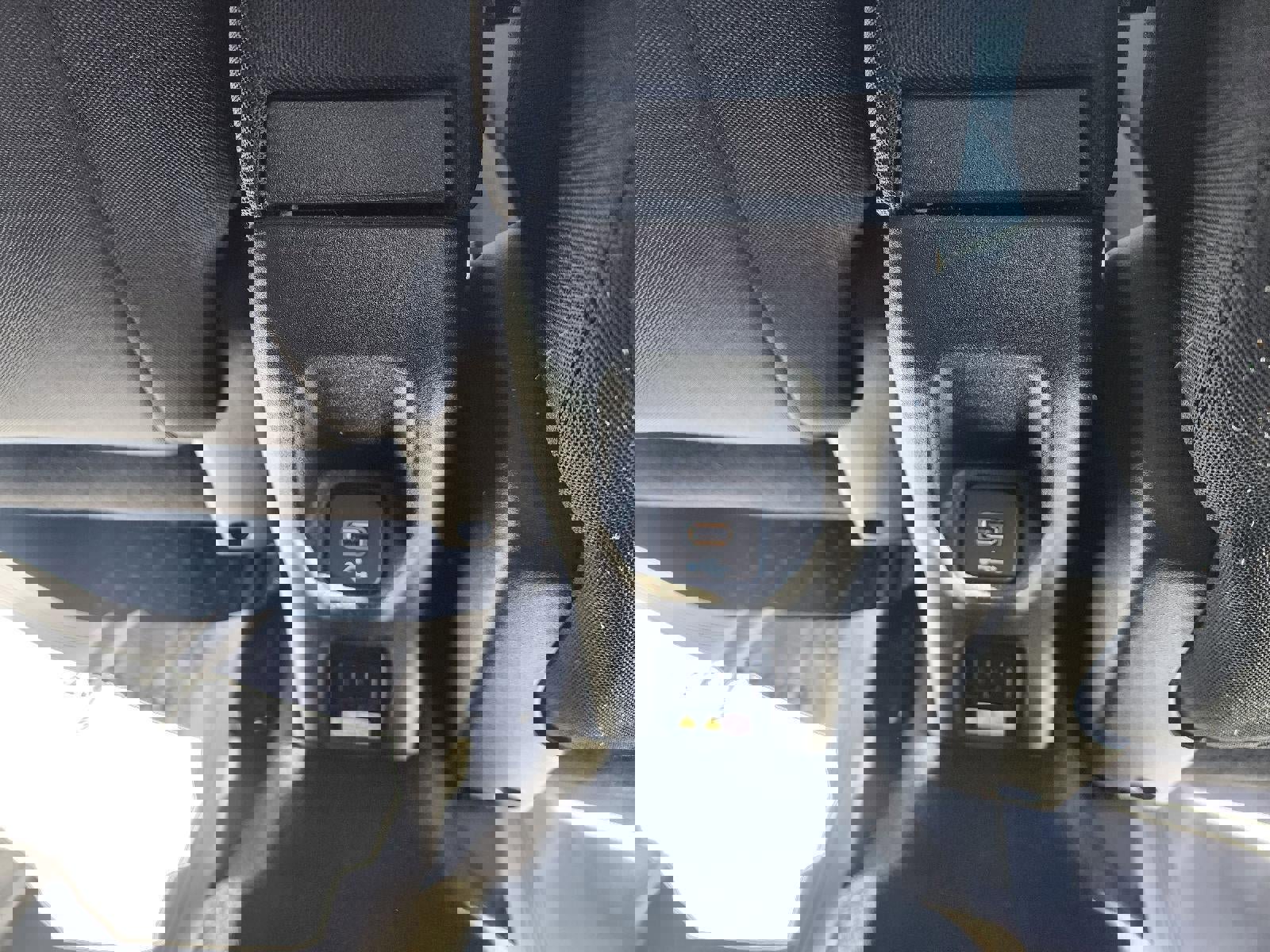 Used 2020 Jeep Renegade Latitude w/ Cold Weather Group image 15