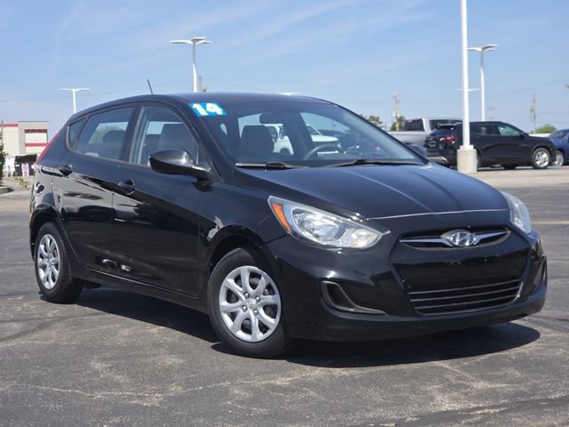 Used 2014 Hyundai Accent GS FWD image 2