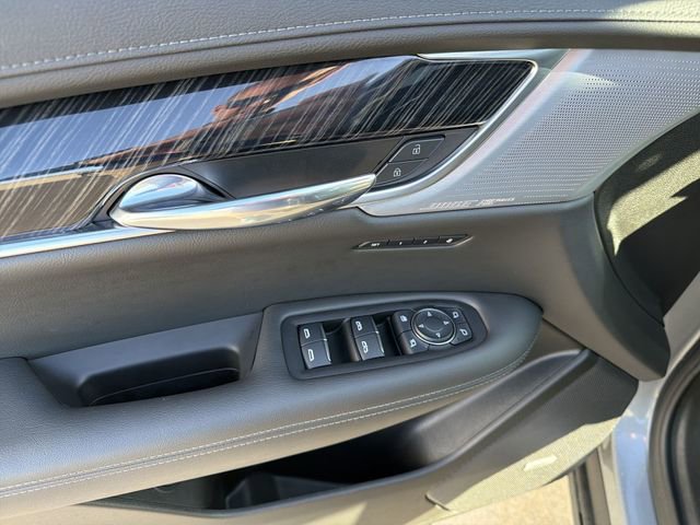 Used 2025 Cadillac XT6 Premium Luxury AWD/4WD image 15