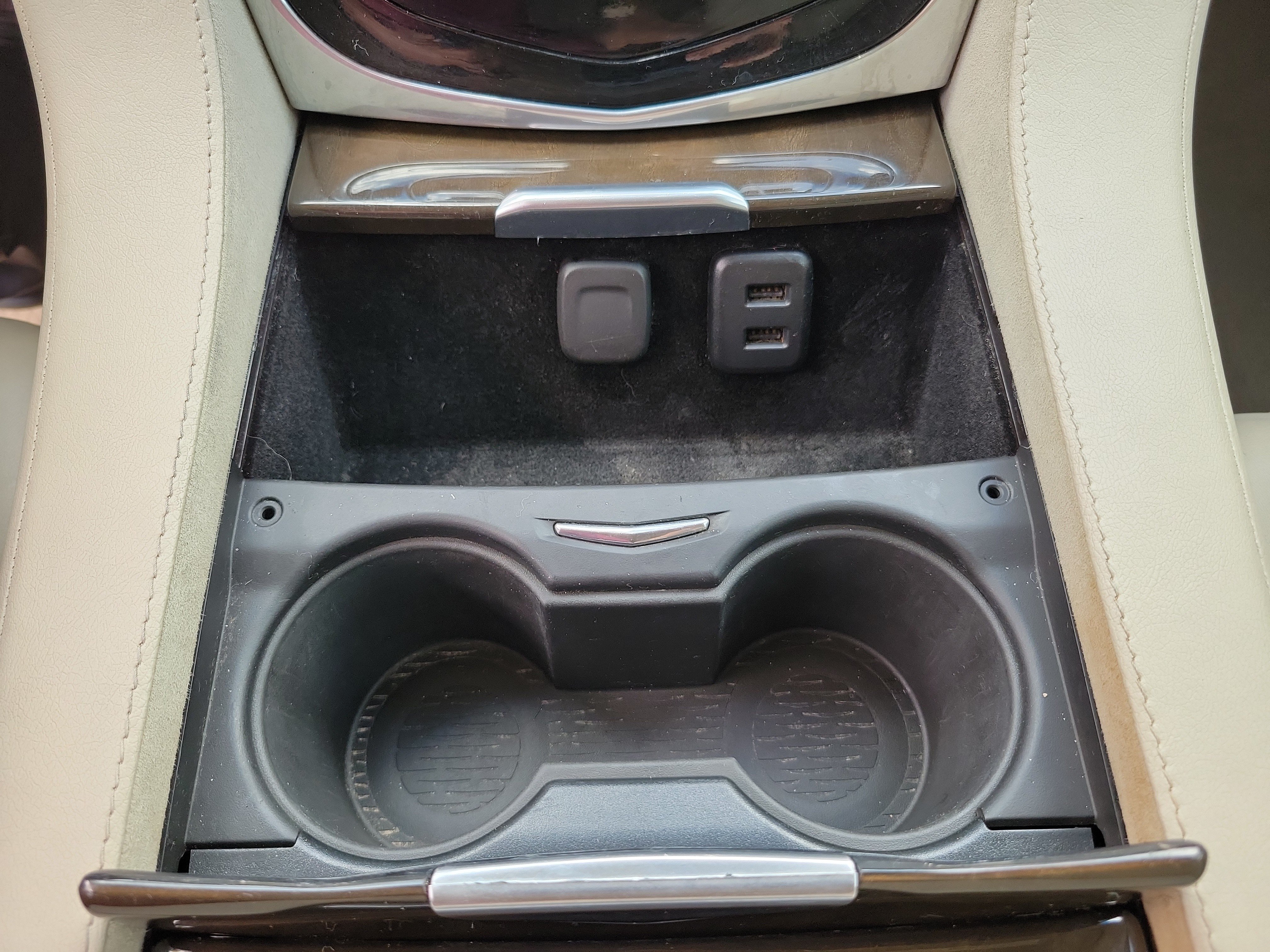 Used 2018 Cadillac Escalade Luxury AWD/4WD image 22