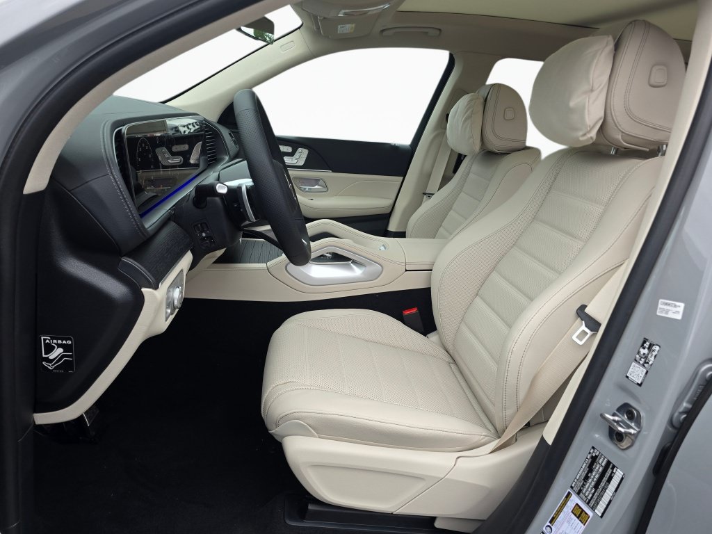 New 2026 Mercedes-Benz GLS 450 4MATIC image 12