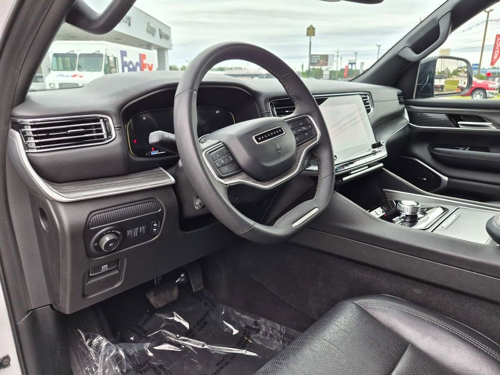 Used 2024 Jeep Wagoneer Series II w/ Flexible Seating Group AWD/4WD image 17