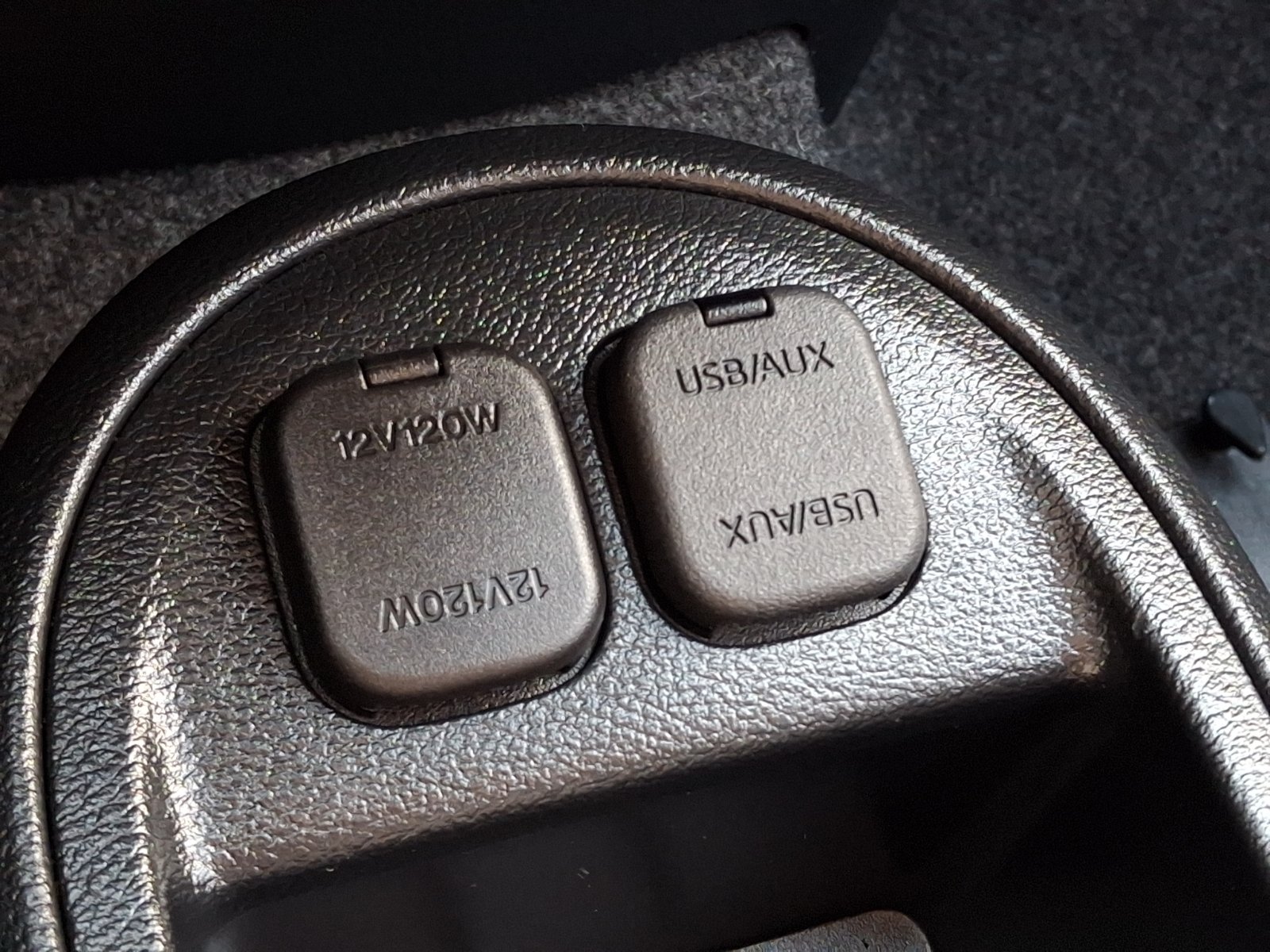 Used 2014 MAZDA MAZDA2 Sport FWD image 24