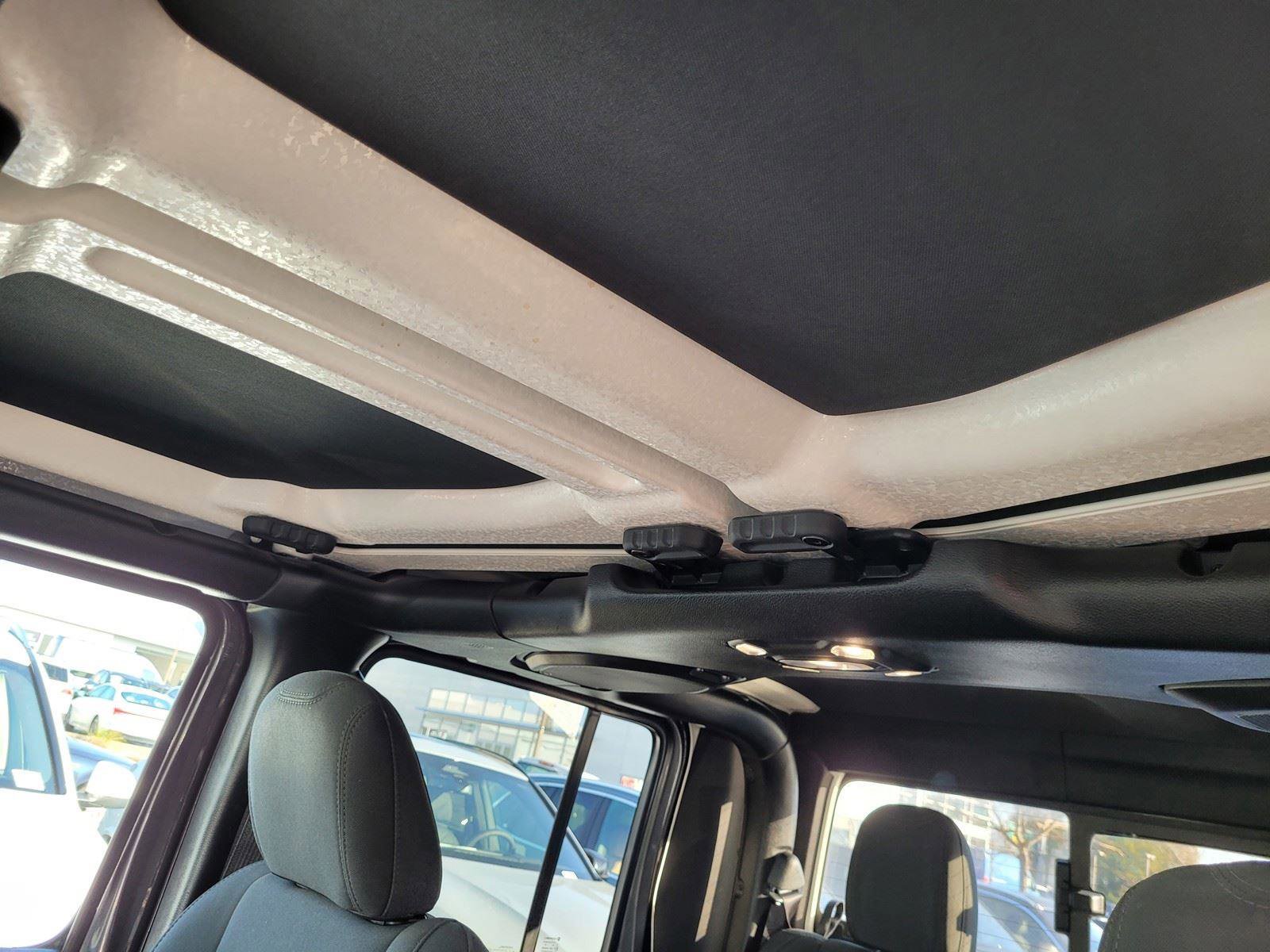 Used 2020 Jeep Gladiator Overland w/ Trailer Tow Package image 13