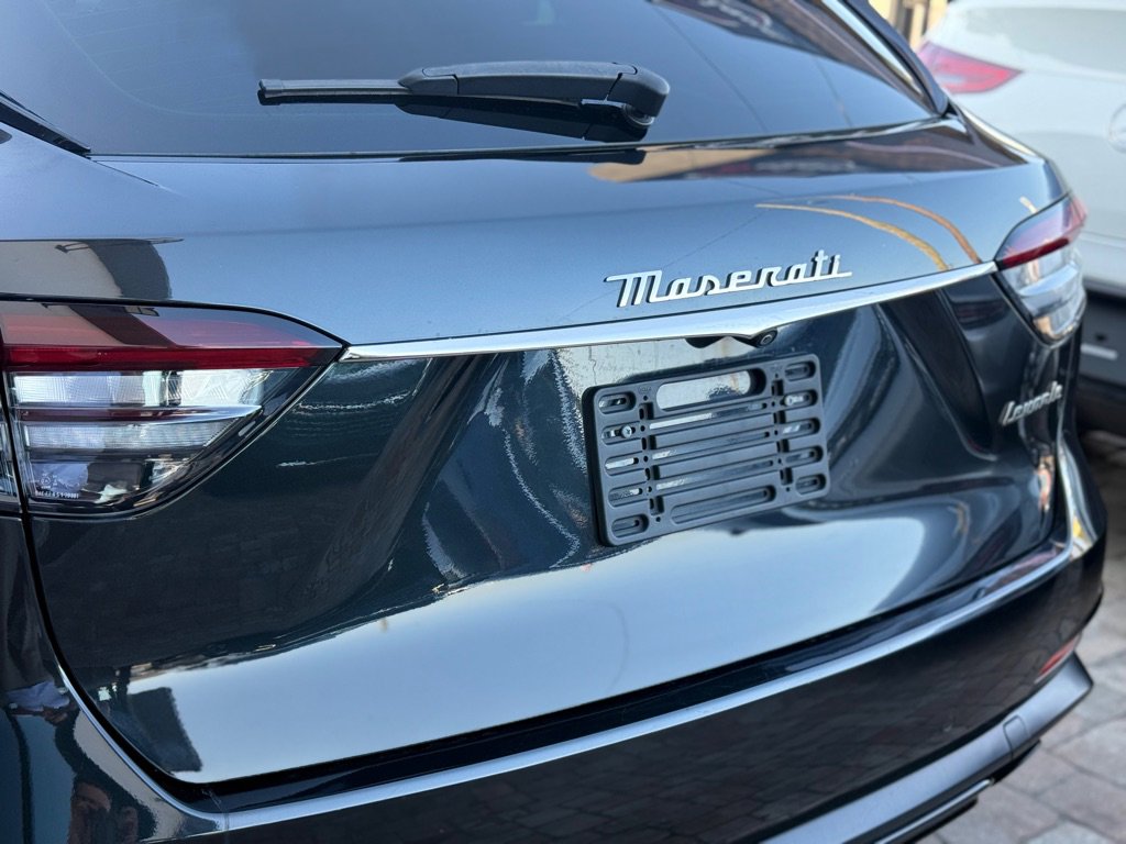 Used 2022 Maserati Levante Modena AWD/4WD image 11