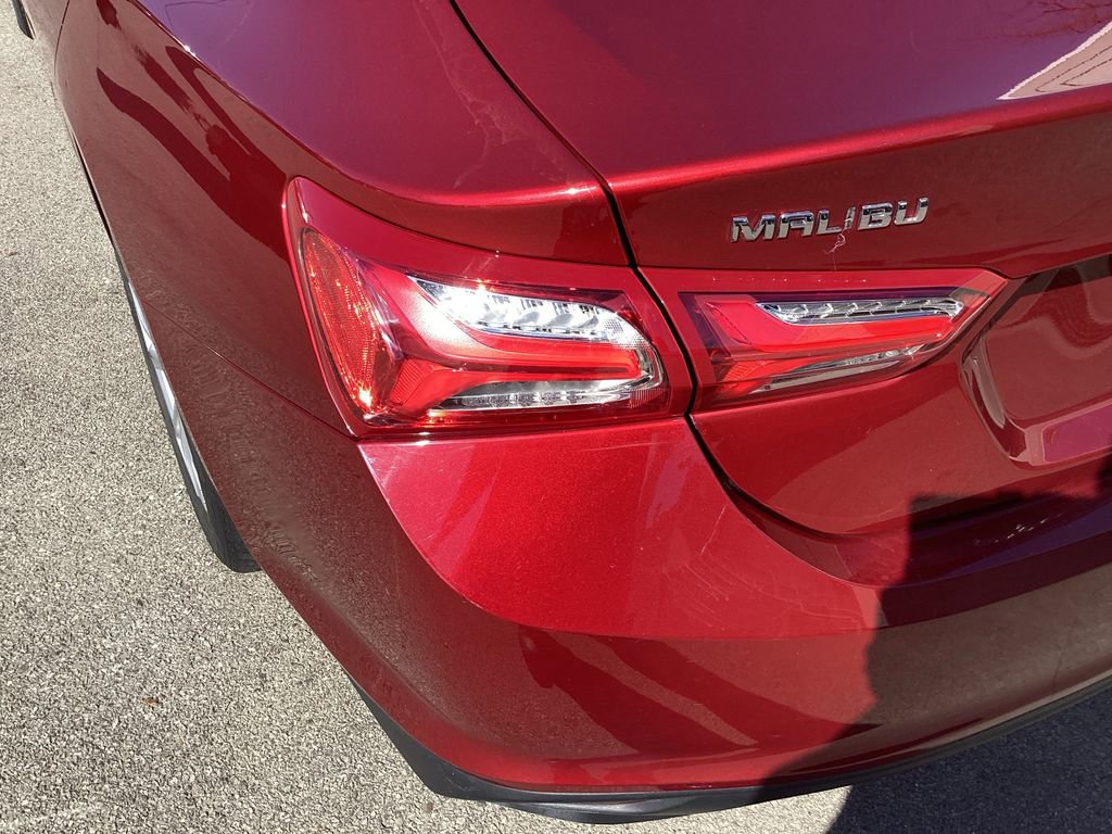 Used 2020 Chevrolet Malibu LT image 31