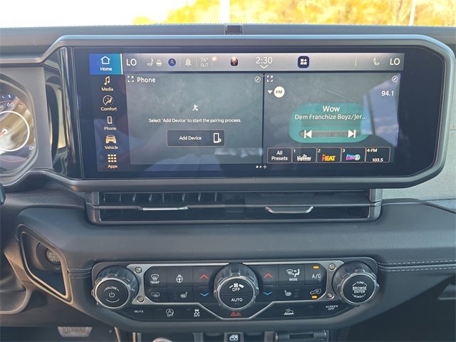 Used 2025 Jeep Wrangler Sahara image 17