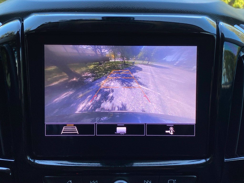Used 2020 Chevrolet Traverse LT FWD image 23