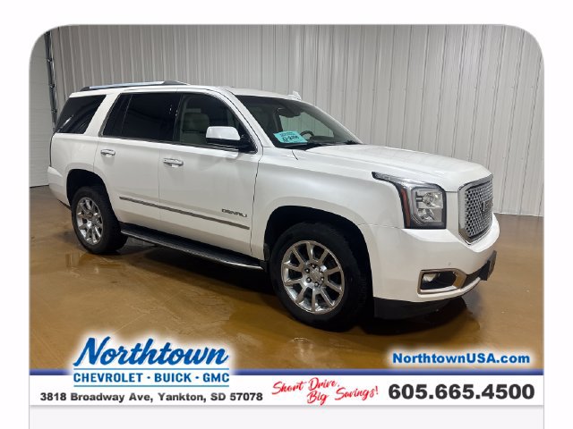 Used 2017 GMC Yukon Denali w/ Open Road Package AWD/4WD image 7