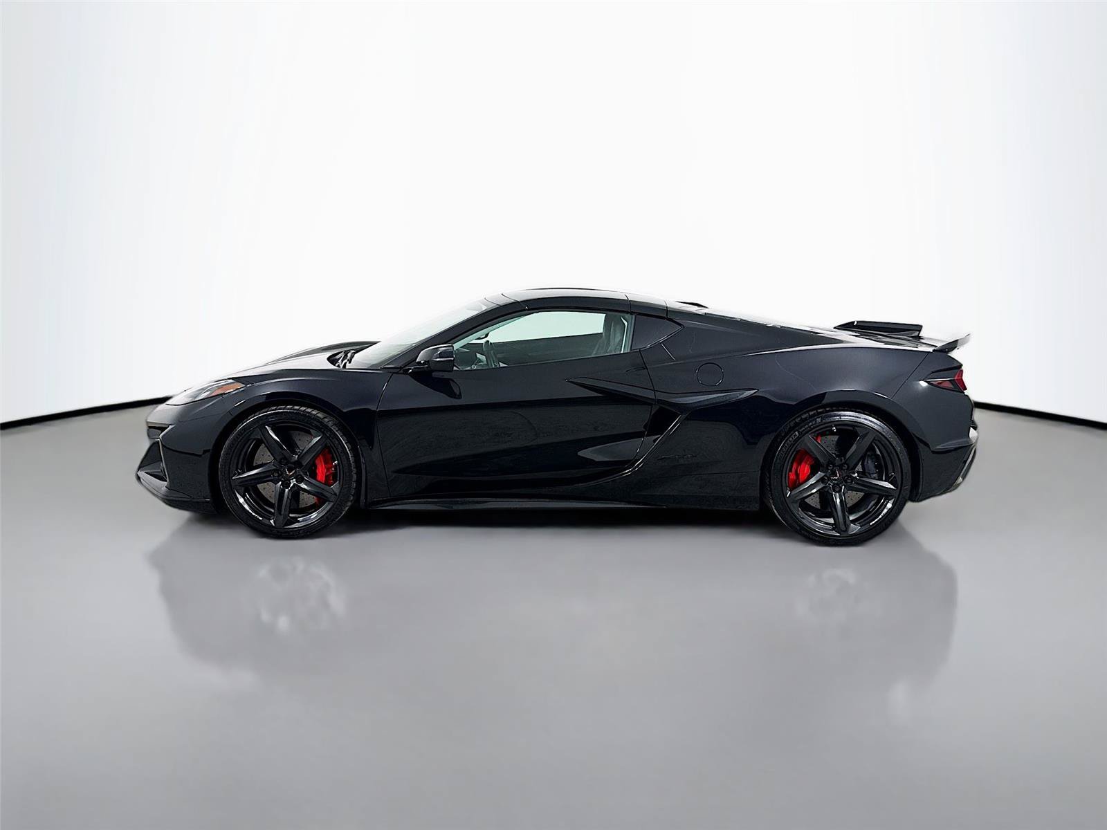 Used 2023 Chevrolet Corvette Z06 w/ Stealth Interior Trim Package RWD image 6