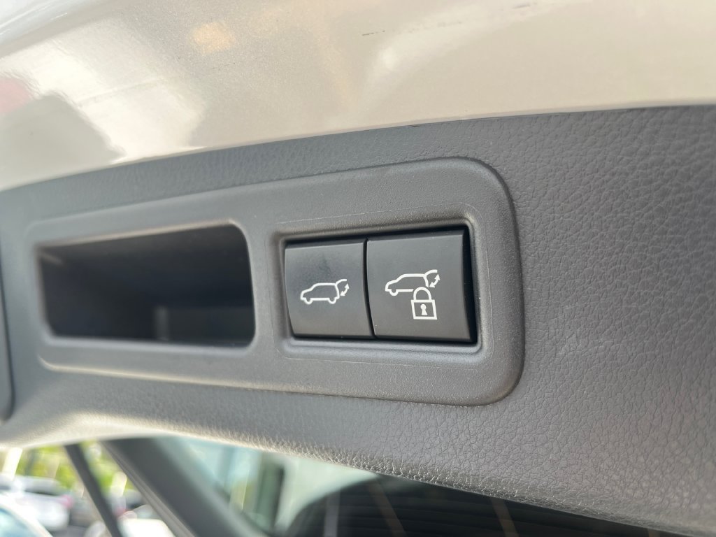 Used 2023 Lexus RX 350 Premium w/ Accessory Package AWD/4WD image 20