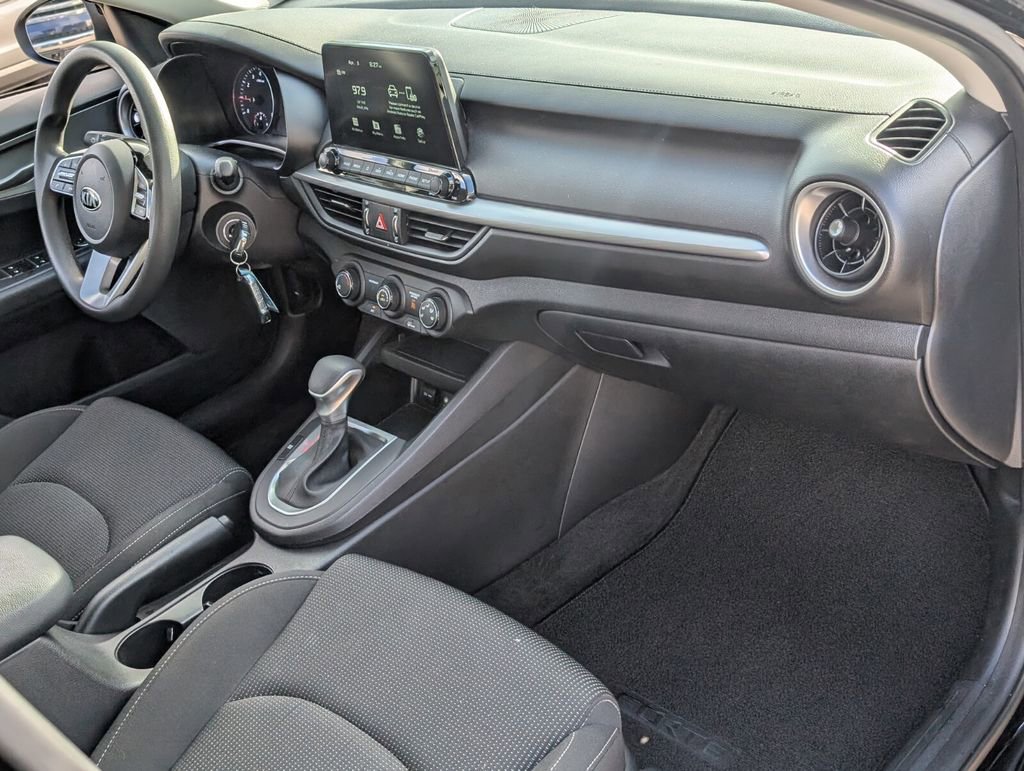 Used 2021 Kia Forte LXS image 17