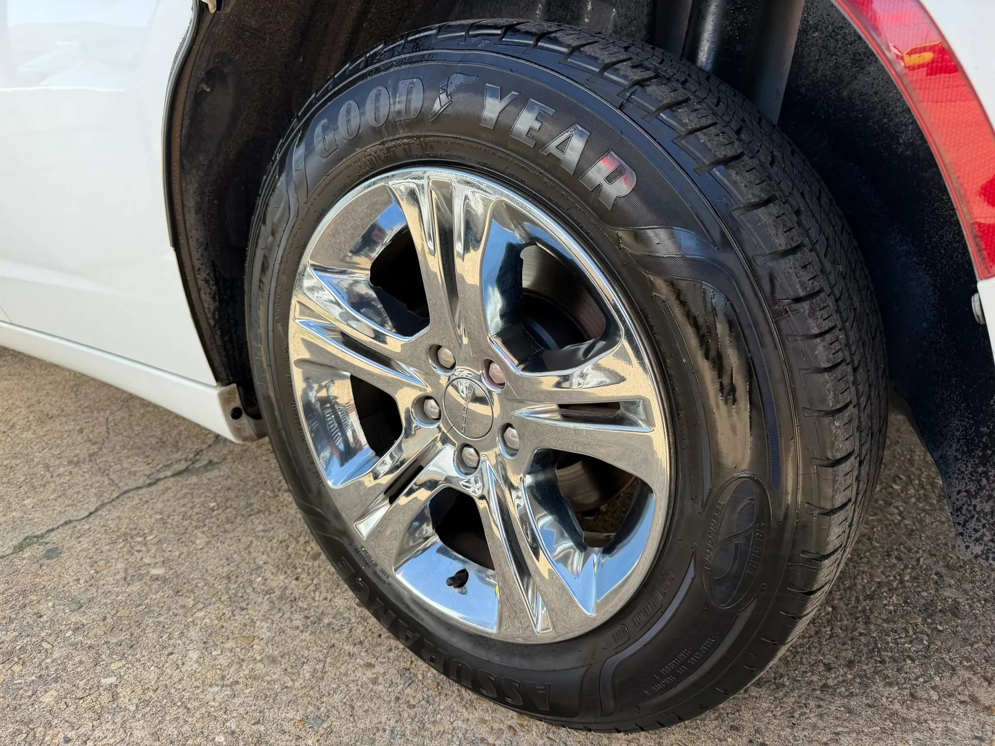 Used 2015 Dodge Charger SE w/ Popular Equipment Group RWD image 24