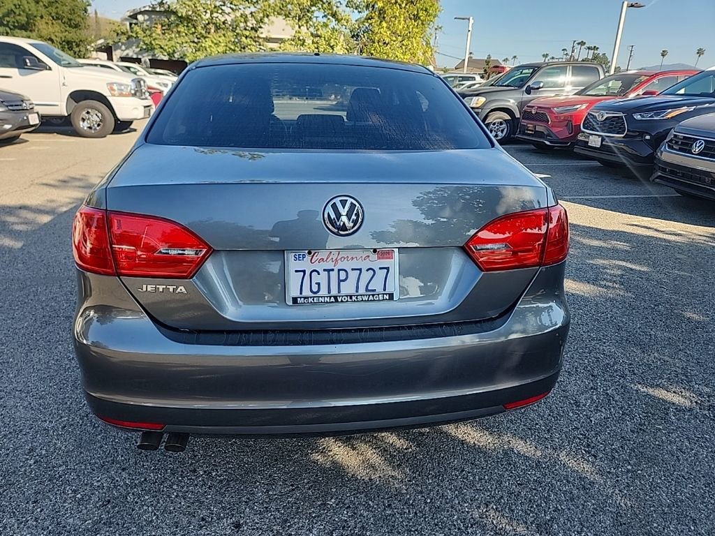 Used 2014 Volkswagen Jetta S image 4