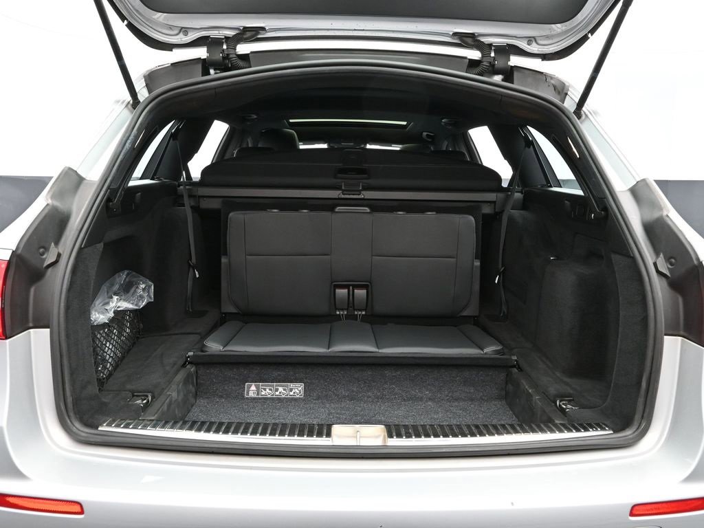 Used 2020 Mercedes-Benz E 450 4MATIC Wagon w/ Premium Package image 16