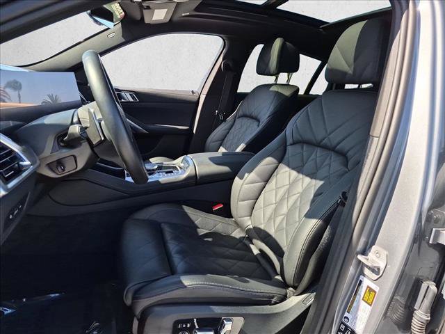 Used 2025 BMW X6 xDrive40i w/ Climate Comfort Package AWD/4WD image 17