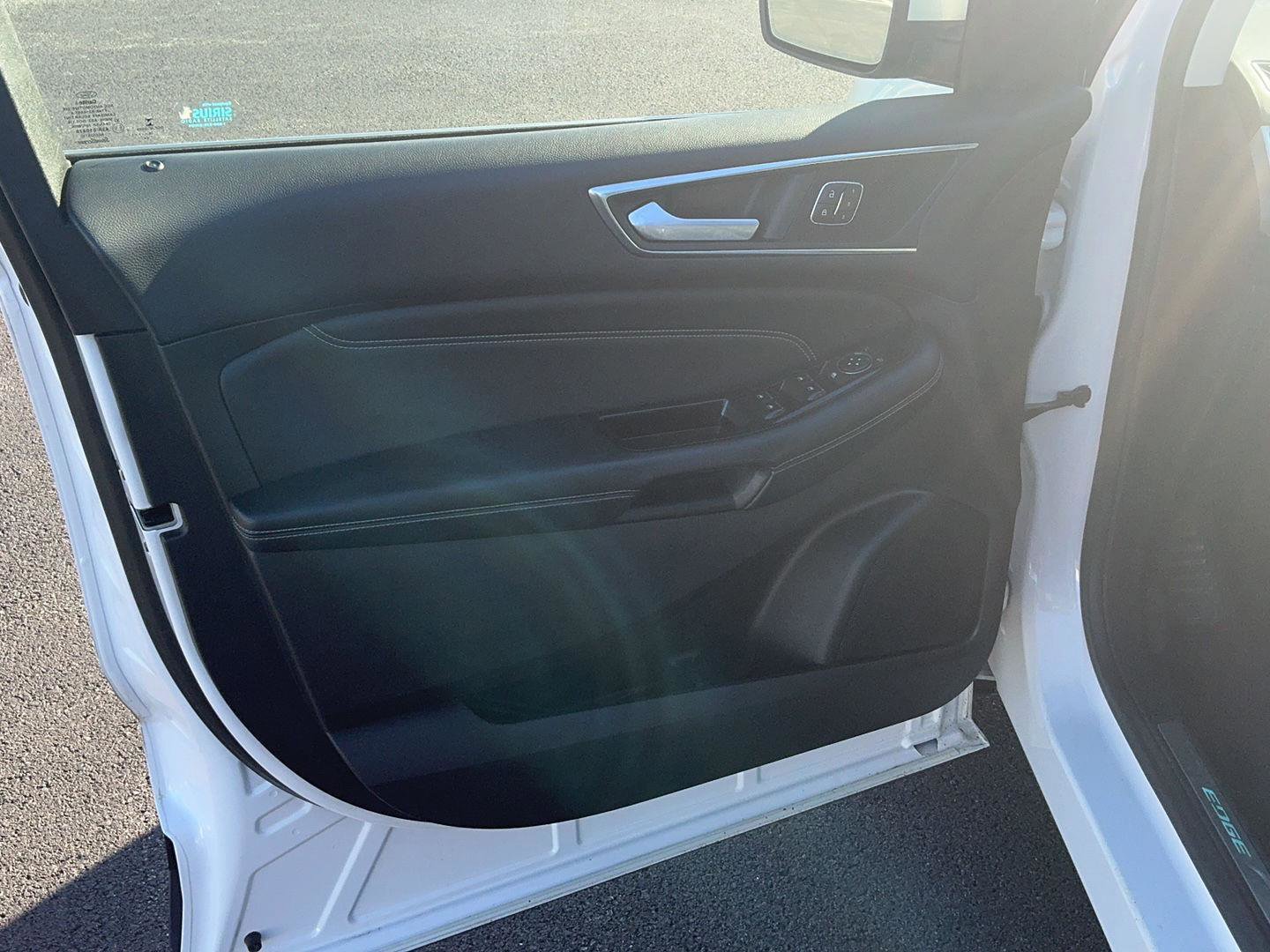 Used 2016 Ford Edge Titanium w/ Equipment Group 301A image 20