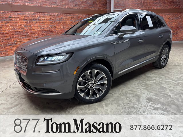 Used 2022 Lincoln Nautilus Reserve image 1