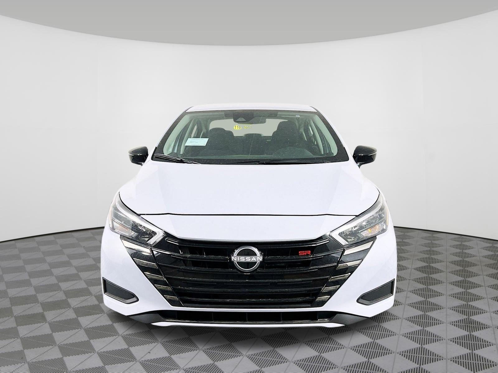 New 2025 Nissan Versa SR w/ Trunk Package FWD image 25