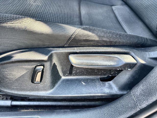 Used 2019 Volkswagen Golf S FWD image 20