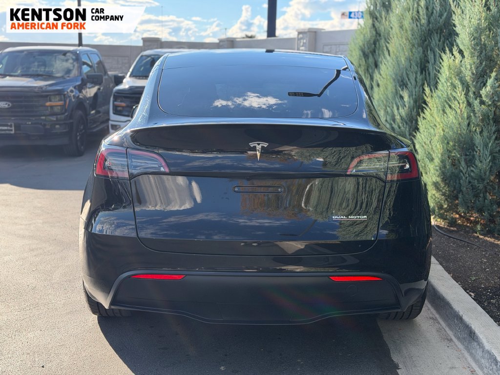 Used 2023 Tesla Model Y Performance AWD/4WD image 6