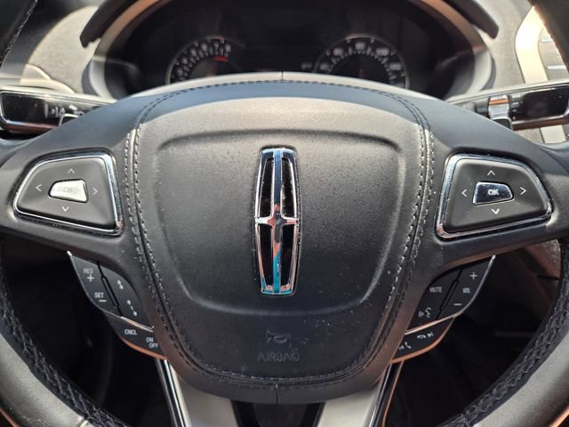 Used 2020 Lincoln MKZ FWD image 31