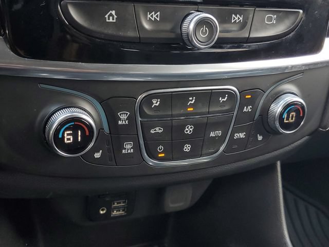Used 2023 Chevrolet Traverse LT w/ LT Premium Package AWD/4WD image 32