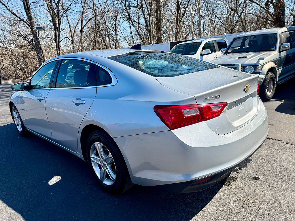 Used 2021 Chevrolet Malibu LS FWD image 7